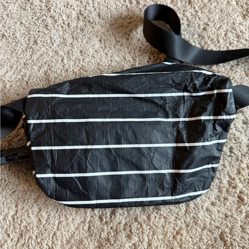 ALOHA Collection Mini Hip Pack - Picture 2 of 6